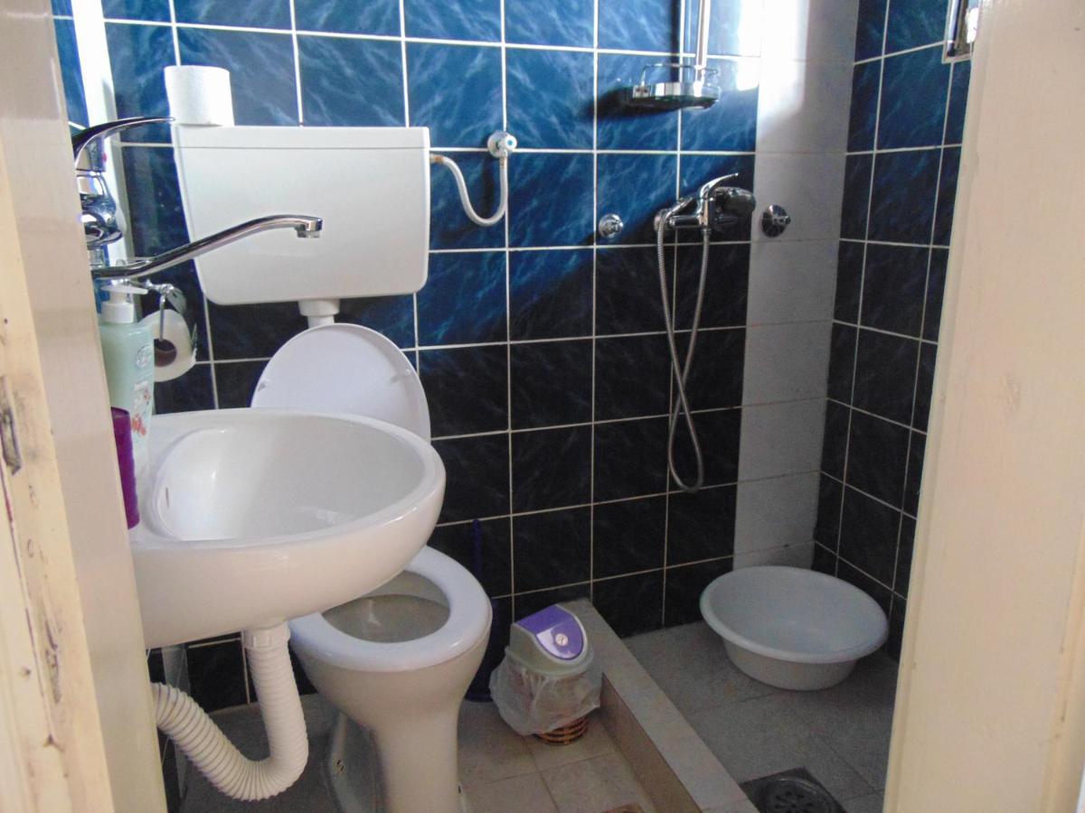 Vila Vito Apartment Добра вода Екстериор снимка
